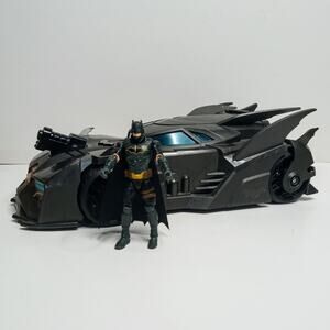 Batmobile Spin Master 2023 Action Figure & Car DC Comic Superhero
